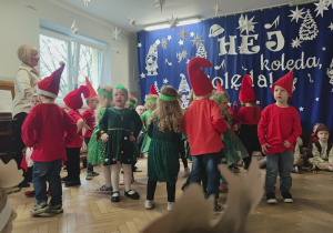 Dzieci z grupy II podczas swojego występu