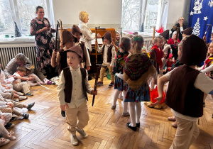 Dzieci z grupy IV podczas swojego występu