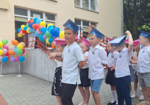 Starszaki tańczą Poloneza