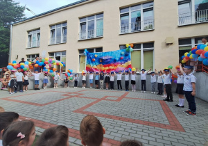 Starszaki tańczą Poloneza